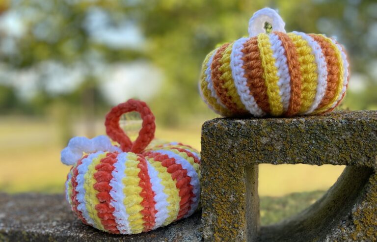 candy corn pumpkins free crochet pattern
